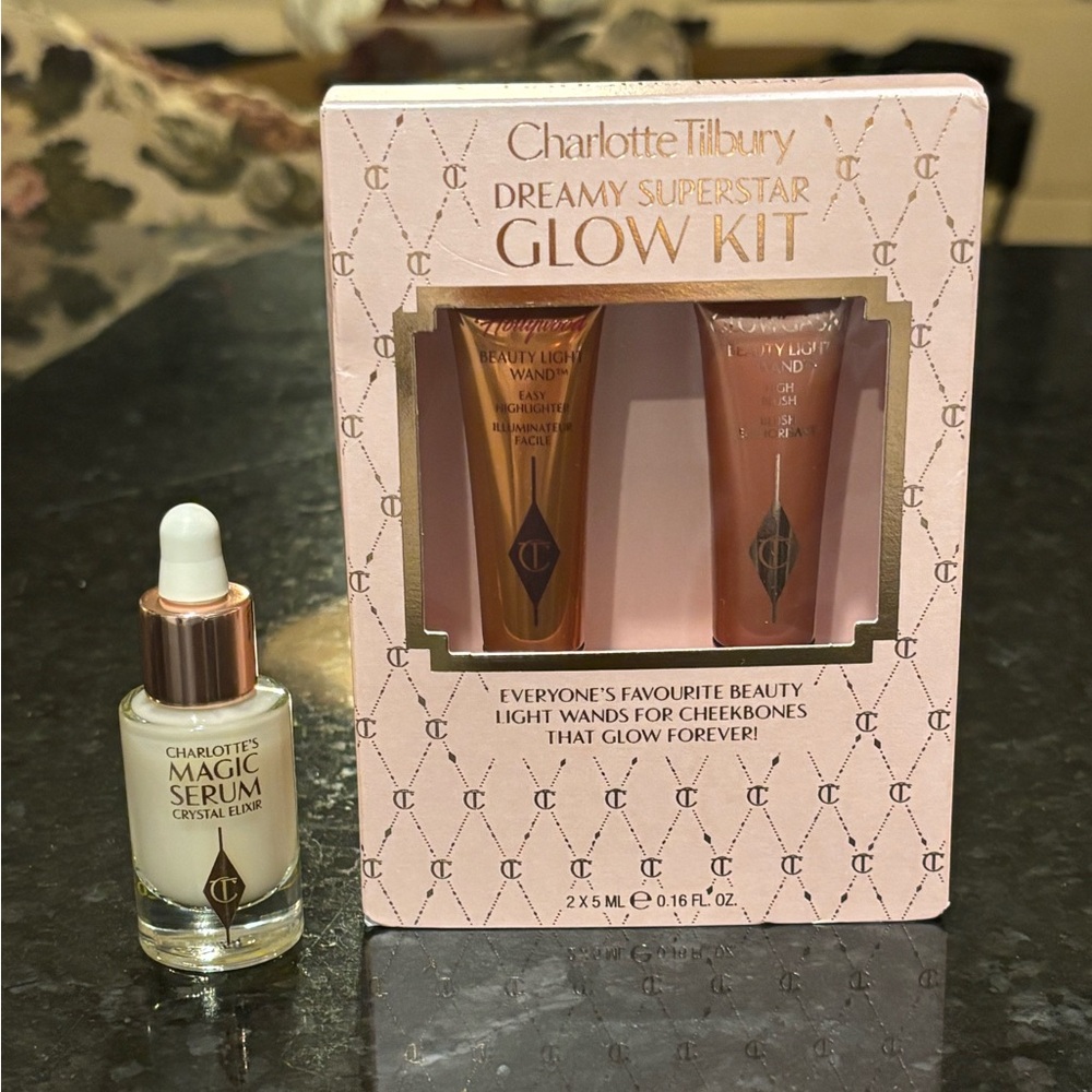Charlotte Tillbury Glow kit and Magic Serum